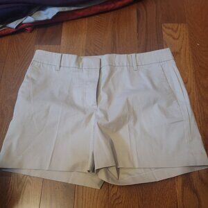 Ann Taylor city short - khakis size 8- NWTs